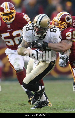 Dec. 6, 2009 - Hyattsville, Maryland, U.S - 06 December 2009:  New Orleans Saints tight end Jeremy Shockey #88 extends his yardage gain after his reception during the NFL football game between the New Orleans Saints and the Washington Redskins at FedEx Field in Hyattsville, Maryland.  The Saints defeated the Redskins in overtime 33-30..Mandatory Credit - Alan Maglaque / Southcreek  Stock Photo