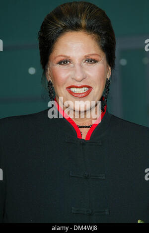 Apr. 15, 2002 - Los Angeles, CALIFORNIA - MY BIG FAT GREEK WEDDING.PREMIERE AT ARCLIGHT CINERAMA DOME IN LOS ANGELES, CA.LAINIE KAZAN. FITZROY BARRETT /    4-15-2002        K24699FB         (D)(Credit Image: © Globe Photos/ZUMAPRESS.com) Stock Photo