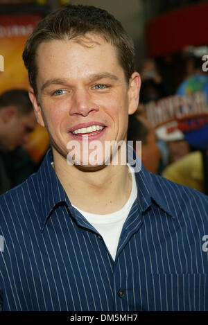 June 6, 2002 - Los Angeles, CALIFORNIA - THE BOURNE IDENTITY WORLD PREMIERE.AT LOEWS CINEPLEX UNIVERSAL Los Angeles WALK.LOS ANGELES, CA.MATT DAMON. FITZROY BARRETT /    6-6-2002        K25209FB         (D)(Credit Image: © Globe Photos/ZUMAPRESS.com) Stock Photo