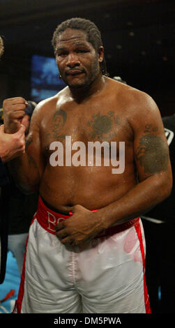 Apr 07, 2005; Temecula, CA, USA; Boxing. Former Two Time Heavyweight World Champion Riddick Bowe after a 10 Round Bout against Billy Zumbrun on the Best Damn Sports Show Period Boxing Card on April 7, 2005 at the Pechanga Resort and Casino in Temecula Ca. Bowe won by a split decision. Mandatory Credit: Photo by JP Yim/ZUMA Press. (©) Copyright 2005 by JP Yim Stock Photo