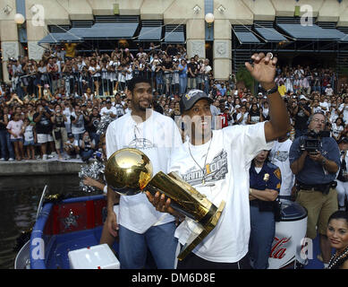 Jun 25, 2005; San Antonio , TX, USA;  Spurs' TIM DUNCAN and BRUCE BOWNEN celebrate during the championship parade through the River Center Lagoon Saturday June 25, 2005.  Mandatory Credit: Photo by EA Ornelas/San Antonio Express-News/ZUMA Press. (©) Copyright 2005 by EA Ornelas/San Antonio Express-News Stock Photo