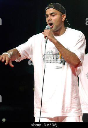 Jun 25, 2005; San Antonio , TX, USA; Spurs' TONY PARKER  raps during the championship celebration held Saturday June 25, 2005 at the Alamodome. Mandatory Credit: Photo by EA Ornelas/San Antonio Express-News/ZUMA Press. (©) Copyright 2005 by EA Ornelas/San Antonio Express-News Stock Photo