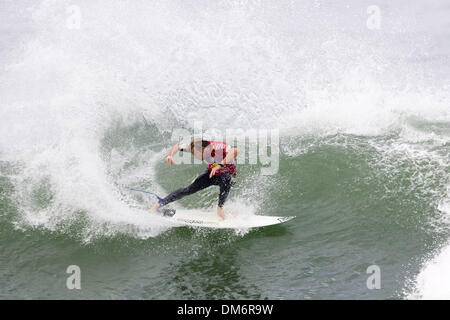 Sep 16, 2005; San Clemente, CA, USA; Former ASP world number two Australian TAJ BURROW surged to round four of the Boost Mobile Pro during the Men's World Tour at Trestles in San Clemente, CA on Sept. 16, 2005. Mandatory Credit: Photo by Pierre Tostee/ZUMA Press. (©) Copyright 2005 by Pierre Tostee Stock Photo