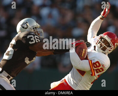 Kansas City Chiefs' Dante Hall was all smiles after his 60-yard punt return  for a touchdown against the San Francisco 49ers at Arrowhead Stadium in Kansas  City, Missouri, Sunday, October 1, 2006.