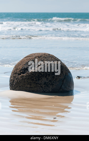 Moeraki Boulders or Kaihinaki, Hampden, East Otago, South Island, New Zealand. Stock Photo