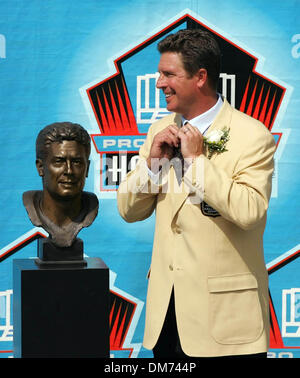 Dan Marino 13 Pro Football Hall Of Fame Canton, Ohio 2005