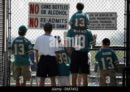 Aug 07, 2005; Canton, OH, USA;Former Dolphin quarterback DAN