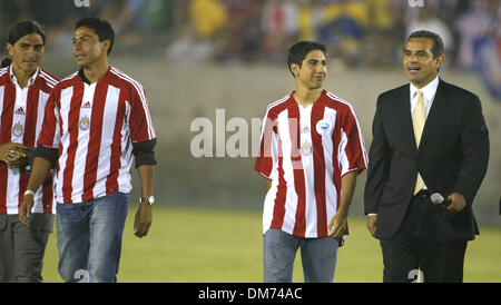 Aug 10, 2005; LOS ANGELES, CALIFORNIA, USA; Mayor Antonio Villaraigosa and his Son Antonio Jr. welcome the new Chivas USA player during the second half of the game of 'Coors Light Te Trae el Clasico de Clasicos' (Coors Light Brings You the Classic of Classics) between Mexico's two most popular soccer teams the Club Deportivo Chivas del Guadalajara and Club America at the Los Angele Stock Photo