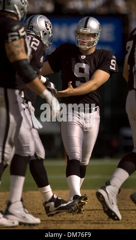 Oct 02, 2005; Oakland, CA, USA;Oakland Raiders punter Shane Lechler thanks his linemen after kicking a 23-yard field goal during the third quarter of the Raiders/ Cowboys game at McAfee Stadium. Janikowski kicked four field goals in the Raiders 19-13 victory, their first of the year. Mandatory Credit: Photo by Randy Pench/Sacramento Bee/ZUMA Press. (©) Copyright 2005 by Randy Pench Stock Photo