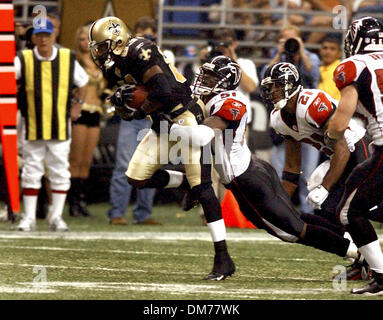 Atlanta Falcons vs. New Orleans Saints. NFL match poster. Two american  football players silhouette facing each other on the field. Clubs logo in  backg Stock Photo - Alamy