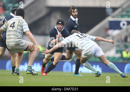 London, UK. 12th Dec, 2013. Henry Lamont (New) on the charge during the Varsity Match between Oxford and Cambridge from Twickenham Stadium. Credit:  Action Plus Sports/Alamy Live News Stock Photo