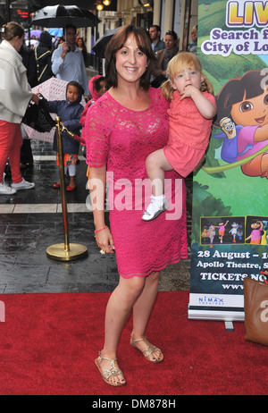 Natalie Cassidy and daughter Eliza Celebrity & Press Performance of Nickelodeon's Dora Explorer at Apollo Theatre - arrivals Stock Photo