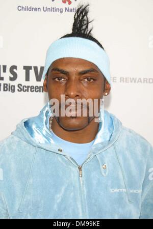 Nov. 10, 2002 - Santa Monica, CALIFORNIA, USA - COOLIO ..K27108MR  INTERNATIONAL DAY OF THE CHILD HOSTS OVER 2000 AT-RISK CHILDREN .SANTA MONICA PIER, SANTA MONICA, CA.NOV. 10, 2002. MILAN RYBA/   2002.(Credit Image: © Globe Photos/ZUMAPRESS.com) Stock Photo