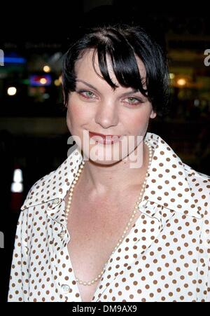 Jan. 1, 1980 - CALIFORNIA, USA - PAULEY PERRETTE ..K26614MR  ''THE RING'' SPECIAL SCREENING.MANN BRUIN THEATRE, WESTWOOD, CA.OCT. 09 2002. MILAN RYBA/   2002.(Credit Image: © Globe Photos/ZUMAPRESS.com) Stock Photo