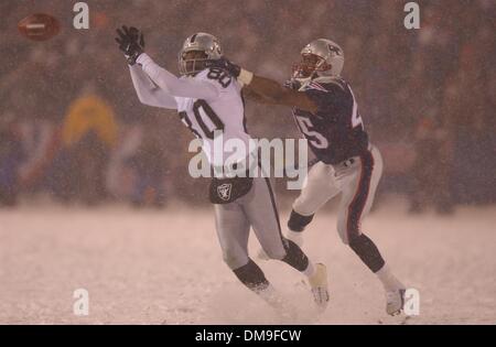 Jerry rice hi-res stock photography and images - Alamy