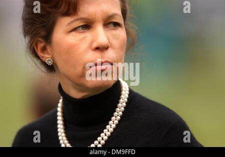 Amy trask hi res stock photography and images Alamy