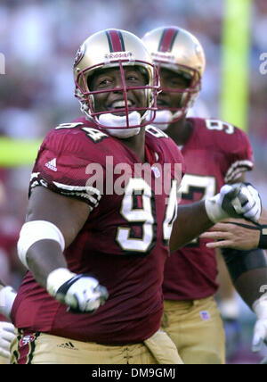 Jul 29, 2001; Stockton, CA, U.S.A.; 49ers Reggie MCGrew (R) and Dana  Stubblefield talk during the first day of practice at Summer Camp in  Stockton Sunday July 29,2001 Stock Photo - Alamy