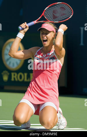 21 August 2009:  Elena Dementieva or Russia celebrates after defeating Samantha Stosur in the quarter final rounds of the Rogers Cup, at the Rexall Centre, Toronto. Dementieva defeated Stosur in three sets, 6-7, 6-1, 6-3. (Credit Image: © Southcreek Global/ZUMApress.com) Stock Photo
