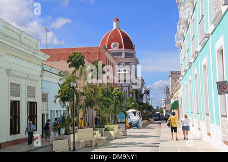 The Boulevard (Avenida 54) leading to Parque José Martí, Cienfuegos, Cienfuegos province, Cuba, Caribbean Sea, Central America Stock Photo