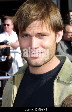 Mar. 16, 2002 - Los Angeles, CALIFORNIA, USA - CASPER VAN DIEN..20TH ANNIVERSARY VERSION OF E.T..THE EXTRA TERRESTRIAL - PREMIERE.SHRINE AUDITORIUM, LOS ANGELES, CA.MARCH 16, 2002. NINA PROMMER/   2002 K24391NP(Credit Image: © Globe Photos/ZUMAPRESS.com) Stock Photo