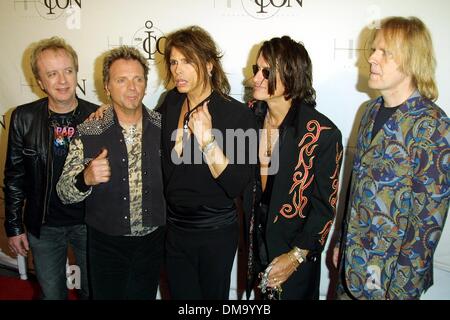 Apr. 16, 2002 - Los Angeles, CALIFORNIA, USA - AEROSMITH..MTV ICON.HONORS AEROSMITH AT.SONY STUDIOS, CULVER Los Angeles, CA.APRIL 14, 2002. NINA PROMMER/   2002 K24654NP.(Credit Image: © Globe Photos/ZUMAPRESS.com) Stock Photo