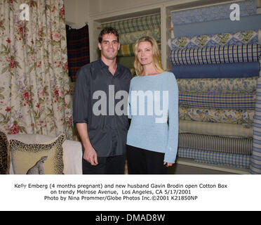 May 17, 2001 - Kelly Emberg (4 months pregnant) and new husband Gavin Brodin open Cotton Box.on trendy Melrose Avenue,  Los Angeles, CA 5/17/2001. Nina Prommer/   2001 K21850NP(Credit Image: © Globe Photos/ZUMAPRESS.com) Stock Photo