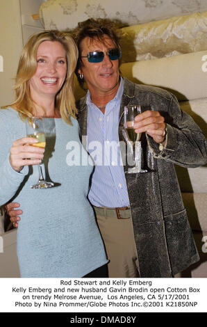 May 17, 2001 - Kelly Emberg (4 months pregnant) is toasted by ex Rod Stewart.Kelly Emberg and new husband Gavin Brodin open Cotton Box.on trendy Melrose Avenue,  Los Angeles, CA 5/17/2001. Nina Prommer/   2001 K21850NP(Credit Image: © Globe Photos/ZUMAPRESS.com) Stock Photo