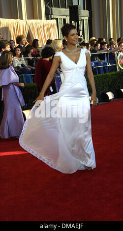 Mar. 10, 2002 - Los Angeles, CALIFORNIA, USA - HALLE BERRY..8TH ANNUAL SCREEN ACTOR GUILD AWARDS.SHRINE AUDITORIUM, CA.MARCH 10, 2002. NINA PROMMER/   2002 K24323NP(Credit Image: © Globe Photos/ZUMAPRESS.com) Stock Photo