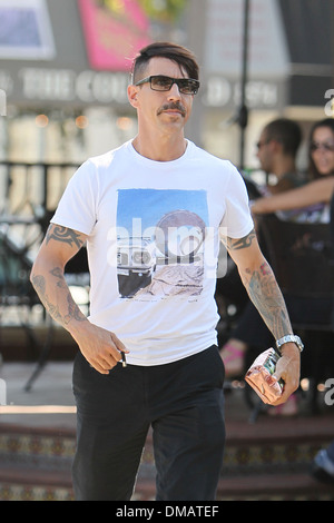 Anthony Kiedis leaves Urth Cafe in West Hollywood on his Harley ...