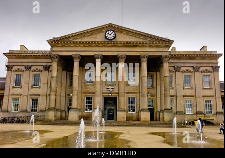 Huddersfield Railway Station, Huddersfield, West Yorkshire. Stock Photo