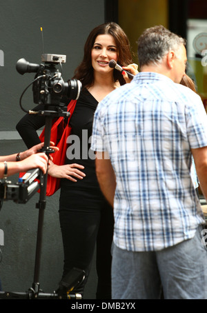 Nigella Lawson films for her new BBC TV show 'Nigellissima' in West London London, England - 22.08.12 Stock Photo