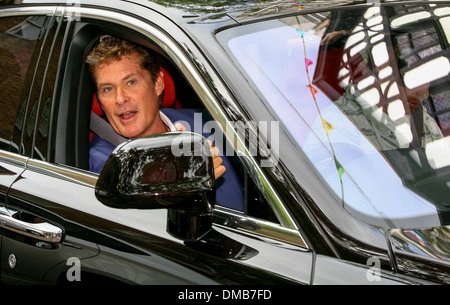 David Hasselhoff arrives at ITV studios in a Rolls-Royce and wearing dirty shoes London England - 17.08.12 Stock Photo