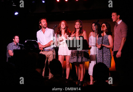 Rob Rokicki Brian Patrick Murphy Heather Parcells Sara Dobrinich Sara Sheperd Ashley Moniz and Zane Gerson Benefit concert Stock Photo