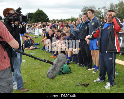 Paddy Doherty Callum Best and Paddy Doherty film scenes  RTE's Celebrity Bainisteoir at Clontarf GAA Club where Callum's Stock Photo