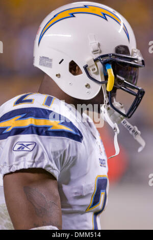 04 October 2009:  San Diego Chargers running back LaDainian Tomlinson (21) following the NFL football game between the San Diego Chargers and Pittsburgh Steelers at Heinz Field in Pittsburgh, Pennsylvania.  The Steelers defeated the Chargers 38-28. (Credit Image: © Southcreek Global/ZUMApress.com) Stock Photo