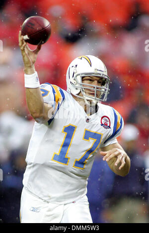 San Diego Chargers running back Jacob Hester (22) celebrates after