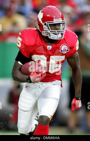 Kansas City Chiefs running back Larry Johnson (27) scrambles for yardage  during the Chargers 37-7 victory over the Chiefs at Arrowhead Stadium in  Kansas CIty, Missouri. (Credit Image: © Jacob Paulsen/Southcreek  Global/ZUMApress.com Stock Photo