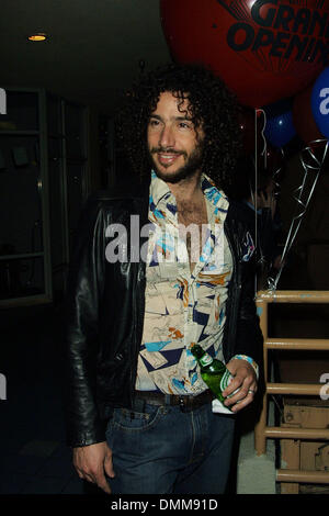 Jan. 19, 2002 - Hollywood, CALIFORNIA, USA - MEENO PELUCE.HOLLYWOOD FIGHT CLUB - OPENING.NEW HIP HOP AND BOXING FITNESS CLUB OPENS WITH CELEBRITIES ATTENDEES IN HOLLYWOOD, CA.JANUARY 19, 2002. NINA PROMMER/   2002 K23810NP(Credit Image: © Globe Photos/ZUMAPRESS.com) Stock Photo