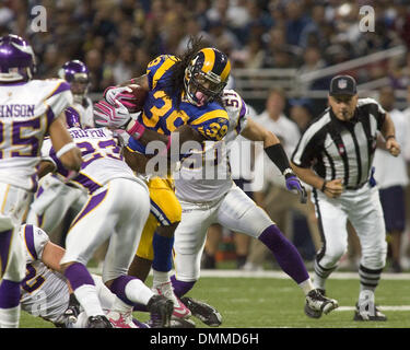 Oct 11, 2009 - St Louis, Missouri, USA - NFL Football - Rams running back STEVEN JACKSON carries the ball in the game between the St Louis Rams and the Minnesota Vikings at the Edward Jones Dome.  The Vikings defeated the Rams 38 to 10.   (Credit Image: © Mike Granse/ZUMA Press) Stock Photo