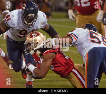 Chicago Bears linebacker Lance Briggs (55) during the Bears training camp  practice at Olivet Nazarene University in Bourbonnais, IL. (Credit Image: ©  John Rowland/Southcreek Global/ZUMApress.com Stock Photo - Alamy