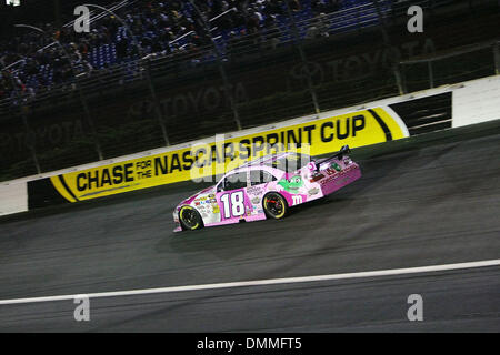 Oct 17, 2009 - Charlotte, North Carolina, USA - KYLE BUSCH in the chase at the NASCAR Banking 500 Sprint Cup Series event sponsored by Bank of America, at Lowe's Motor Speedway in Charlotte. (Credit Image: © Jim Dedmon/ZUMA Press) Stock Photo