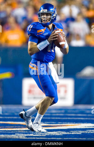 03 September 2009: Boise State's Kellen Moore (11) drops back to pass during first half action of the Boise State - Oregon football  game. The Boise State Broncos defeated the Oregon Ducks 18-9 at Bronco Stadium in Boise ID. (Credit Image: © Southcreek Global/ZUMApress.com) Stock Photo