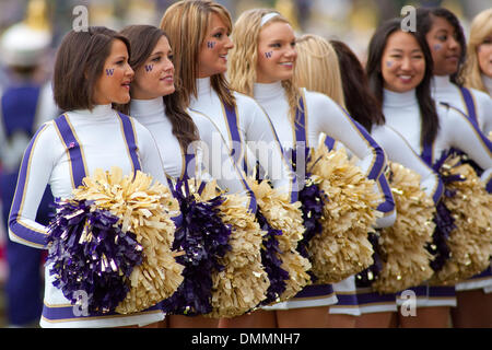 24 October 2009: Washington cheerleaders durign the game between the #11 ranked Oregon Ducks and the Washington Huskies being played at Husky Stadium in Seattle, WA...Mandatory Credit: Andrew Fredrickson / Southcreek Global  (Credit Image: © Southcreek Global/ZUMApress.com) Stock Photo