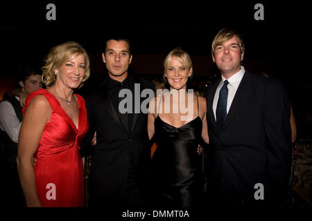 Nov 06, 2009 - Delray Beach, Florida, United States - CHRIS EVERT, GAVIN ROSSDALE, MAEVE QUINLAN and DAVID MCMILLAN at the Boca Raton Resort & Club for the 20th Annual Pro-Celebrity Gala during the Chris Evert/Raymond James Pro-Celebrity Tennis Classic. (Credit Image: © Susan Mullane/ZUMA Press) Stock Photo