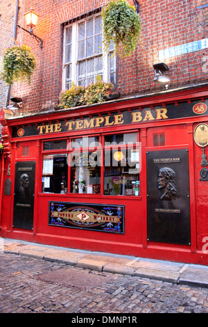 The Temple Bar Pub in Temple Bar Street Dublin City Ireland Stock Photo