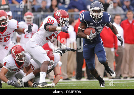 EAST HARTFORD, CT - OCTOBER 23: UMass Minutemen wide receiver Devin ...