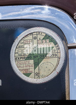 Old style 1939 tax disk on Rolls Royce car Stock Photo