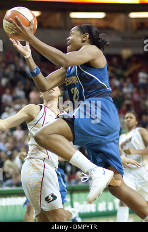 Aug. 25, 2009 - Seattle, Washington, U.S - 25 August 2009: Alana Beard (20) drives to the lane during the Seattle Storm 78-68 victory over the Washington Mystics at Key Arena in Seattle Washington. (Credit Image: © Andrew Fredrickson/Southcreek Global/ZUMApress.com) Stock Photo