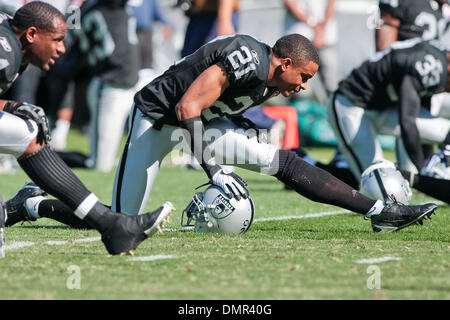 Oakland, California, USA. 21st Dec, 2008. Oakland Raiders cornerback Nnamdi  Asomugha #21 celebrates blocking pass for Houston Texans tight end Owen  Daniels #81 on Sunday, December 21, 2008, at Oakland-Alameda County Coliseum