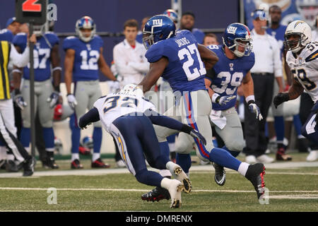 New York Giants running back Brandon Jacobs (27) yells during player  introductions for NFL action between the New York Giants and Detroit Lions  at the New Meadowlands Stadium in East Rutherford, New